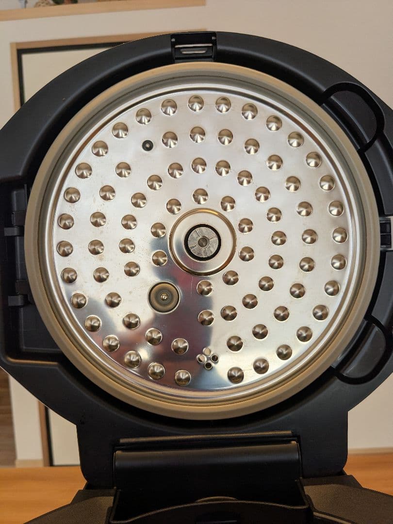 ヘルシオ ホットクック2.4L KN-HW24H 【2025年3月購入】 ヘルシオ ホットクック2.4L KN-HW24H 【2025年3月購入】