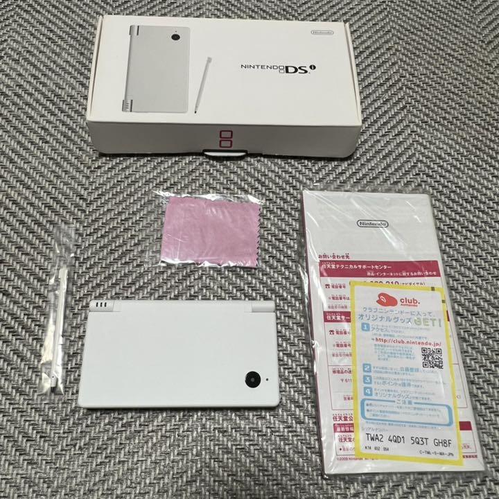 豊富な国産 NINTENDO DS ニンテンドー DSI WHITE 本体 NiM9e-m48841120761 正規店人気