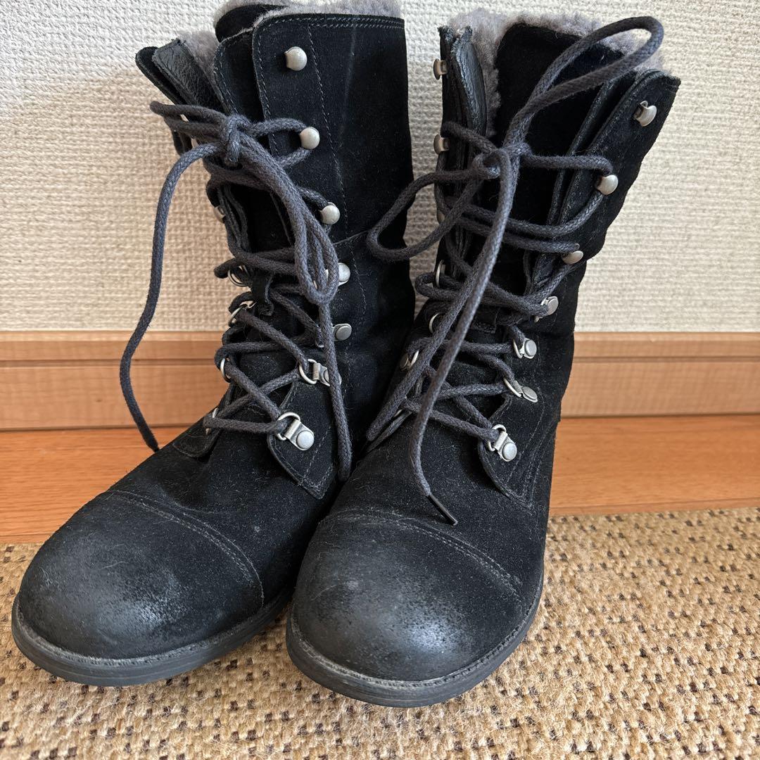 アグ　Ugg ムーン　ブーツ　レースアップ