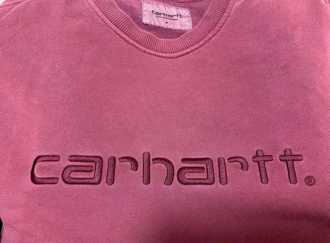 carhartt. ピンク クルーネック トレーナー