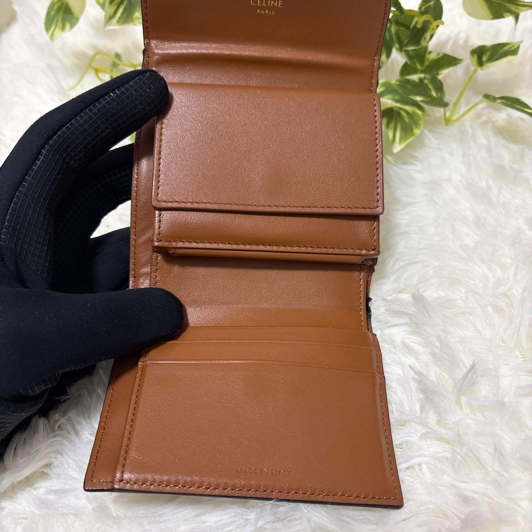 箱付き CELINE セリーヌ トリオンフ 三つ折り　折りたたみ財布　ブラック