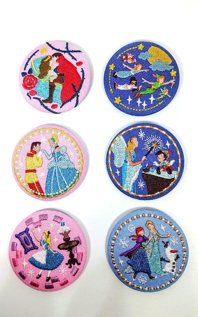 ディズニー 刺繍缶バッジ6種類セット - ピンズ・ピンバッジ・缶