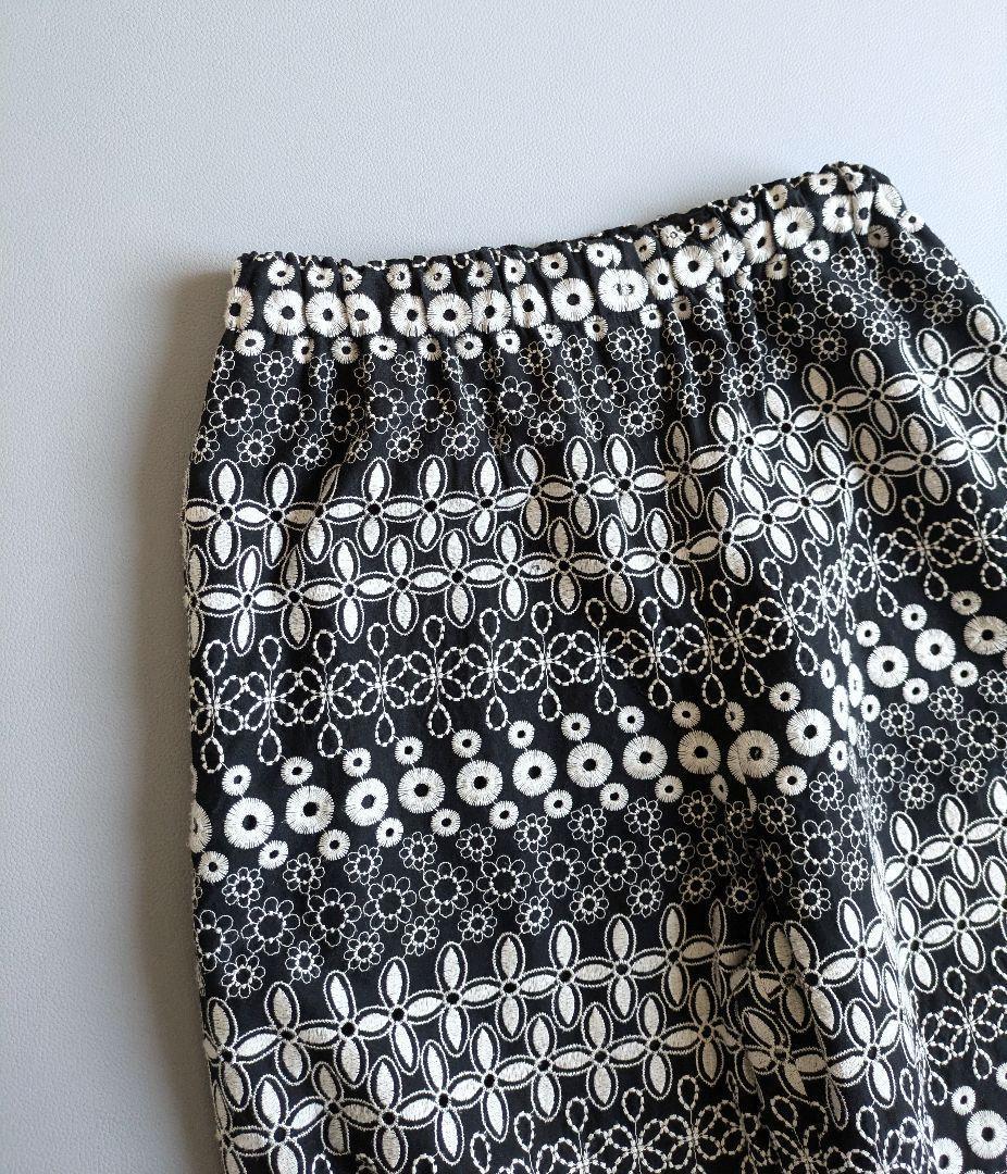 プリ・ムール Pa-Nu／クレッシェントウエストゴム 総刺繍パンツ 総柄