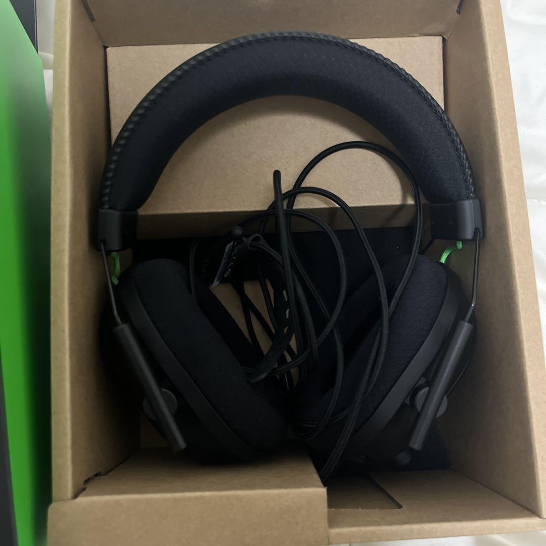 ヘッドホン RAZER BLACKSHARK V2 + USB Sound Card
