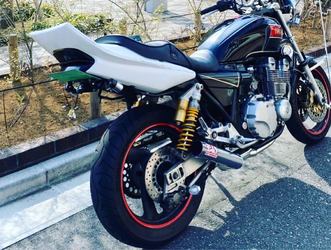 XJR400R　羽タイプ　テールカウル　FRP製　高強度 XJR400R 98年式〜07年式 羽タイプ テールカウル FRP製 高強度