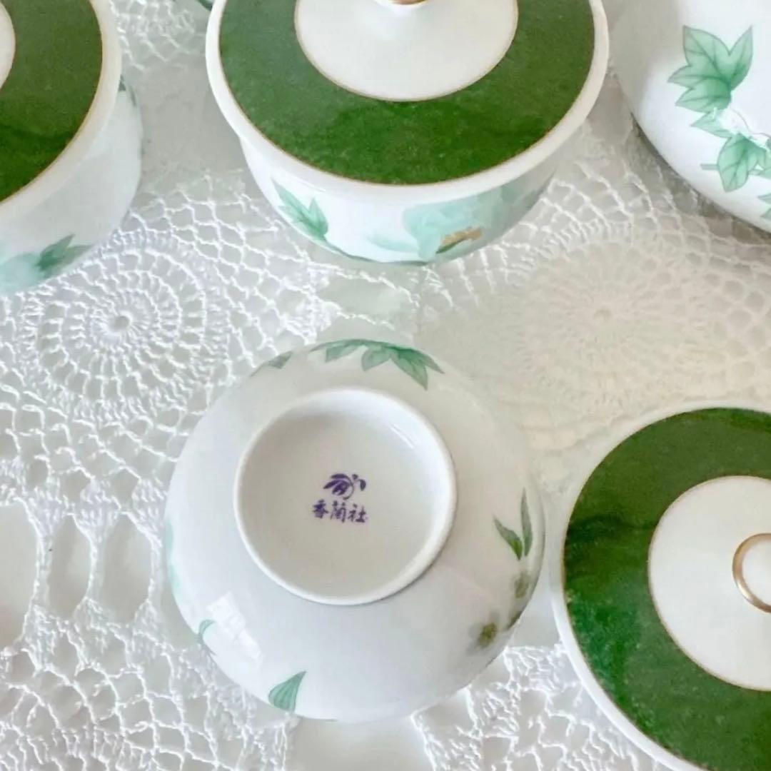 151/未使用 香蘭社 三姉妹 茶器揃 湯呑 急須 牡丹 百合 桜 茶器セット 151/未使用 香蘭社 三姉妹 茶器揃 湯呑 急須 牡丹 百合 桜 茶器セット