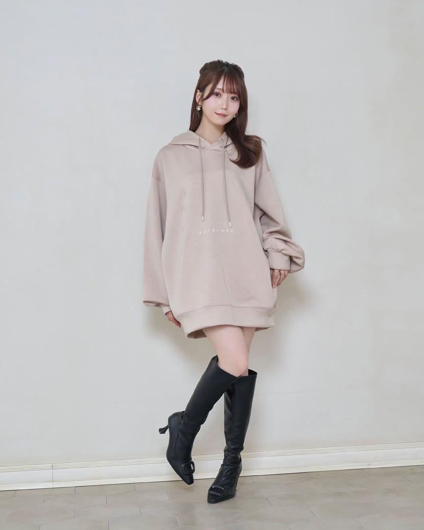 ロゼミューズ 大谷映美里 Rosemuse パーカー ベージュ 新品タグ付き