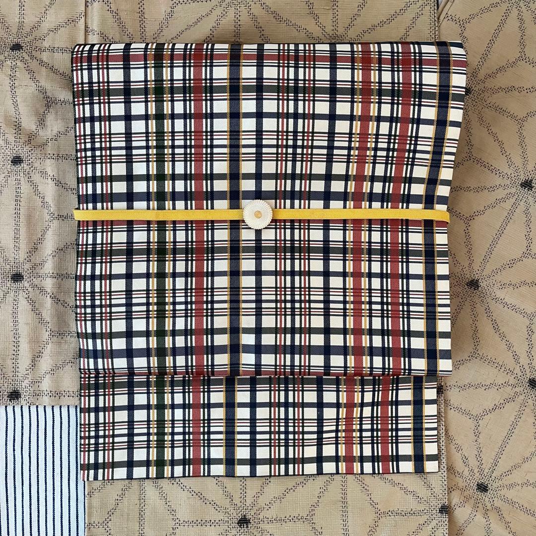 名古屋帯　間道（格子）紋　アイボリー地　九寸名古屋帯　正絹