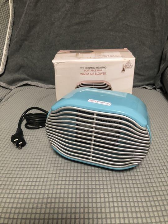 新品 小型電気セラミックヒーター 最大93%オフ! 新品 小型電気セラミックヒーター 最大93%オフ!