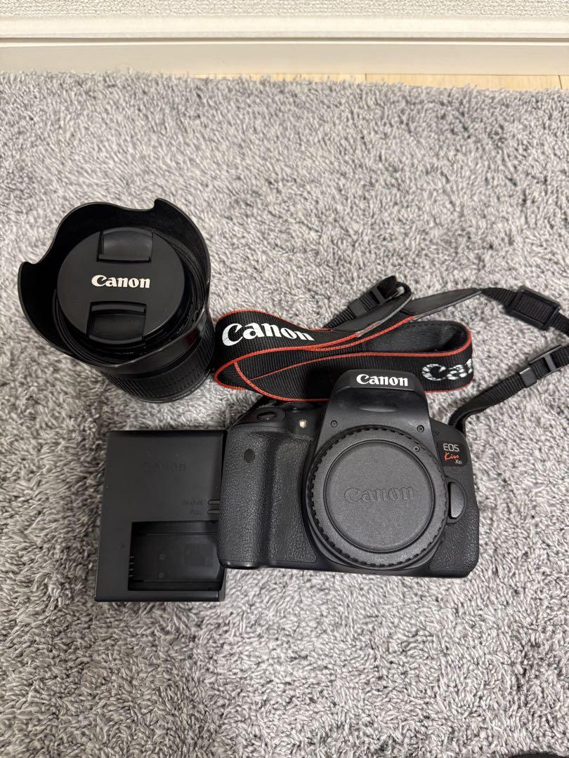 Canon EOS Kiss X8i 本体　カメラ　キャノン　一眼レフ