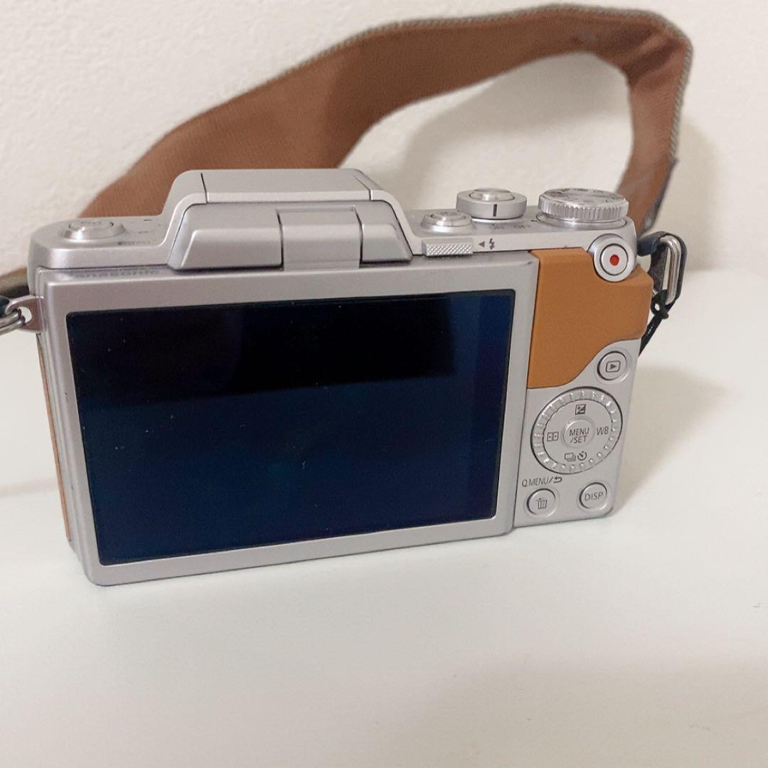 Panasonic DMC-GF7 ミラーレス一眼カメラ