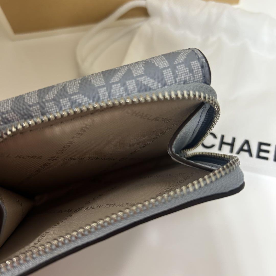 新品　お値下げ中　MICHAEL KORS 三つ折り財布