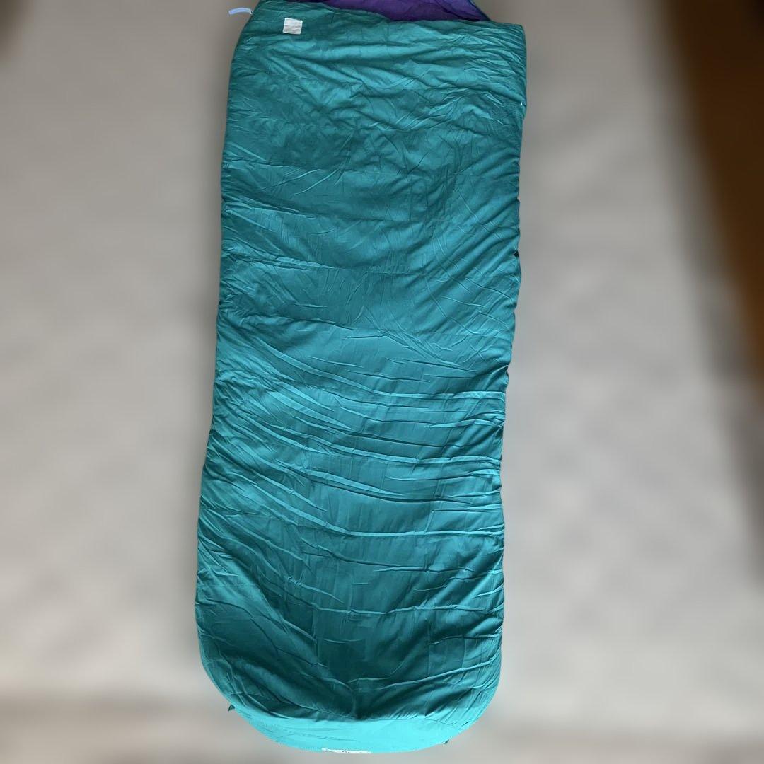 EVEREST ダウン入りスリーピングバッグ　シュラフ
