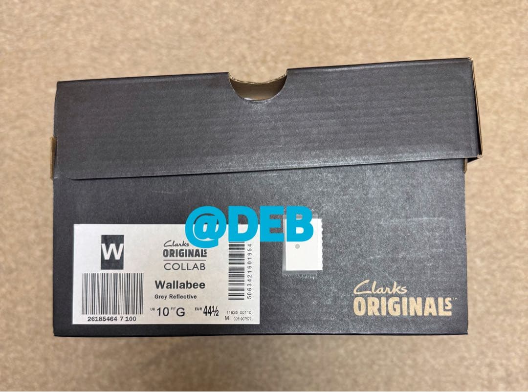 Supreme × Clarks Wallabee Silver 29.0cm Supreme × Clarks Wallabee Silver 29.0cm