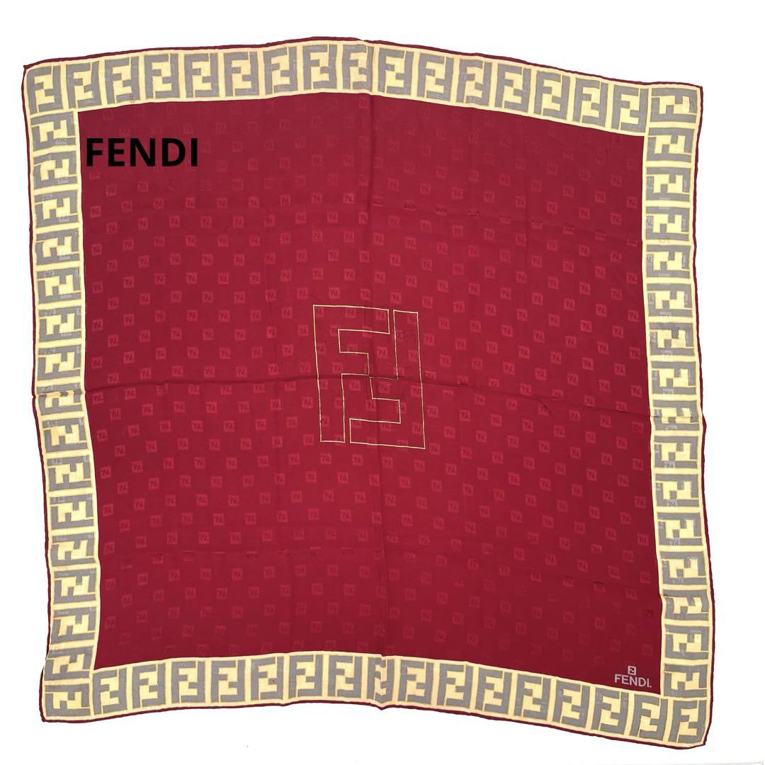 FENDI フェンディ　シルクスカーフ 赤