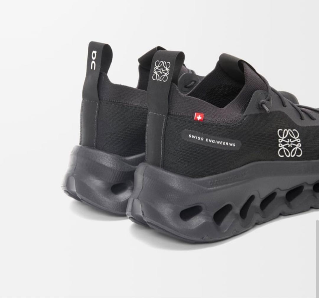 ロエベ オン LOEWE on ブラック スニーカー ロエベ オン LOEWE on ブラック スニーカー