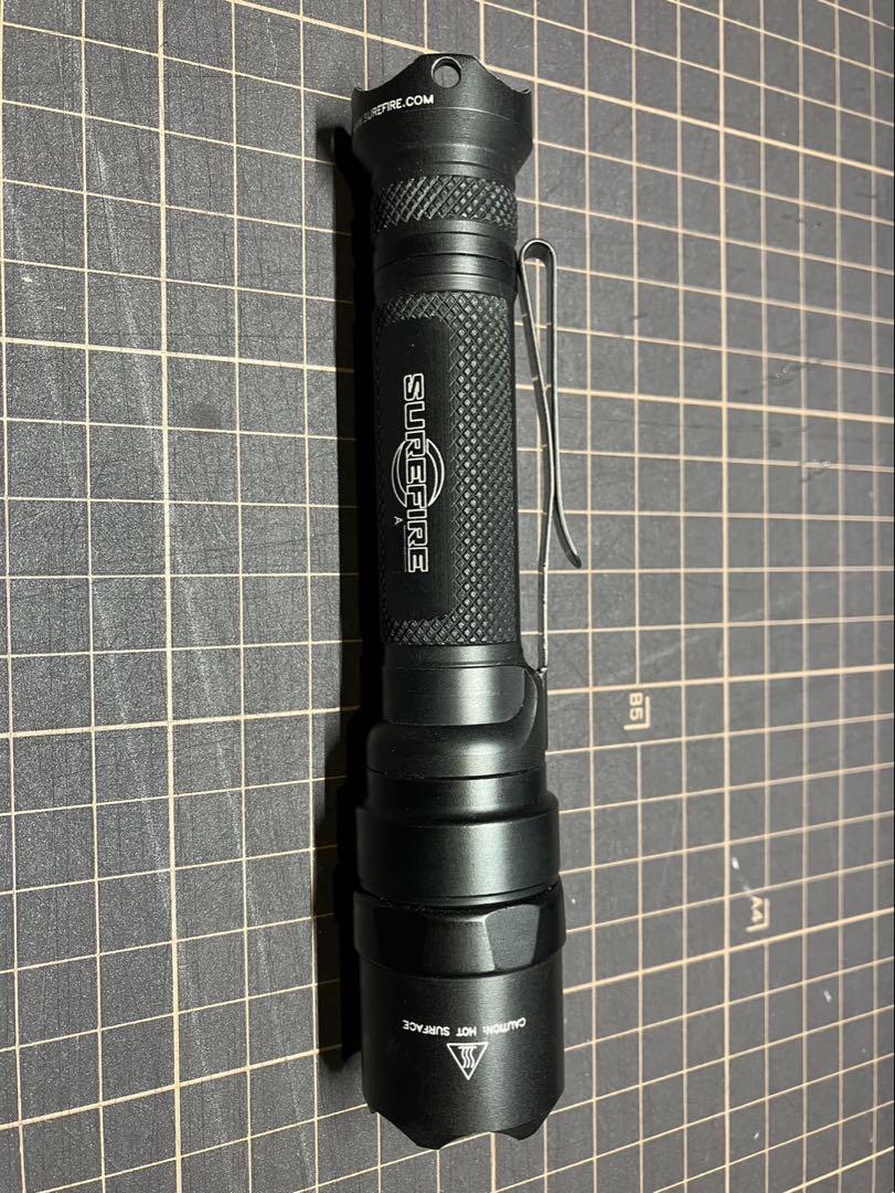 ライト・ランタン SUREFIRE E2D LED & NITECORE MT1C Pro