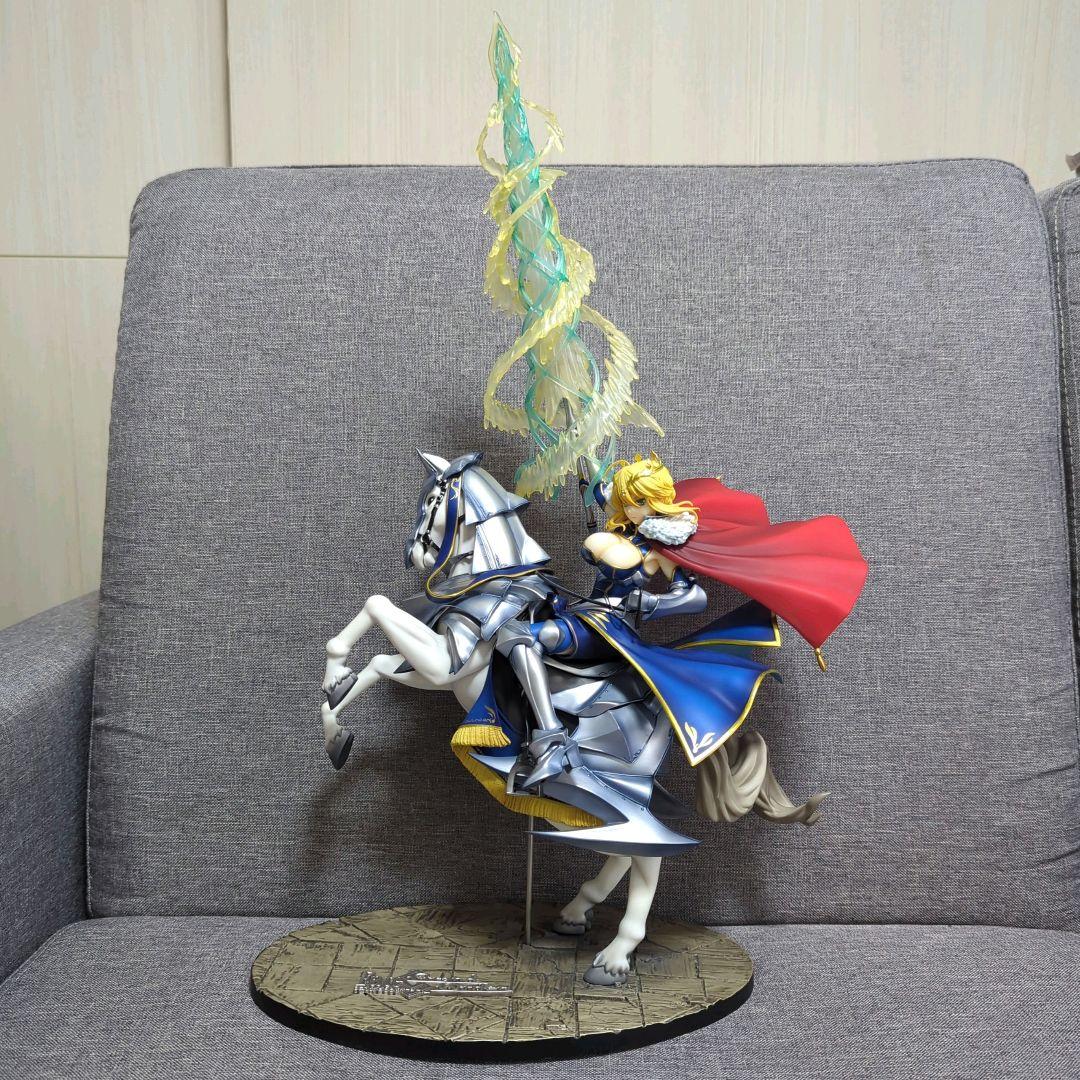 FGO ランサー/アルトリア・ペンドラゴン 1/8 フィギュア