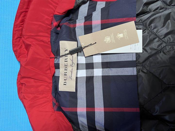 Burberryベスト