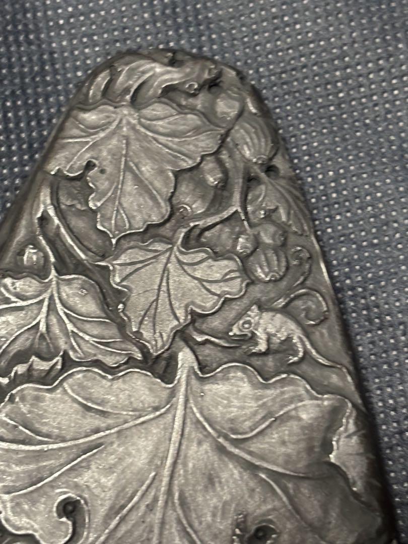 中国古美術品　葡萄栗鼠彫硯 中国古美術品 葡萄栗鼠彫硯 - メルカリ