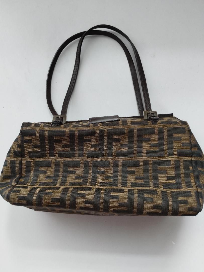 FENDI ほぼ未使用 フェンディ ダイヤルロック バニティ ズッカ