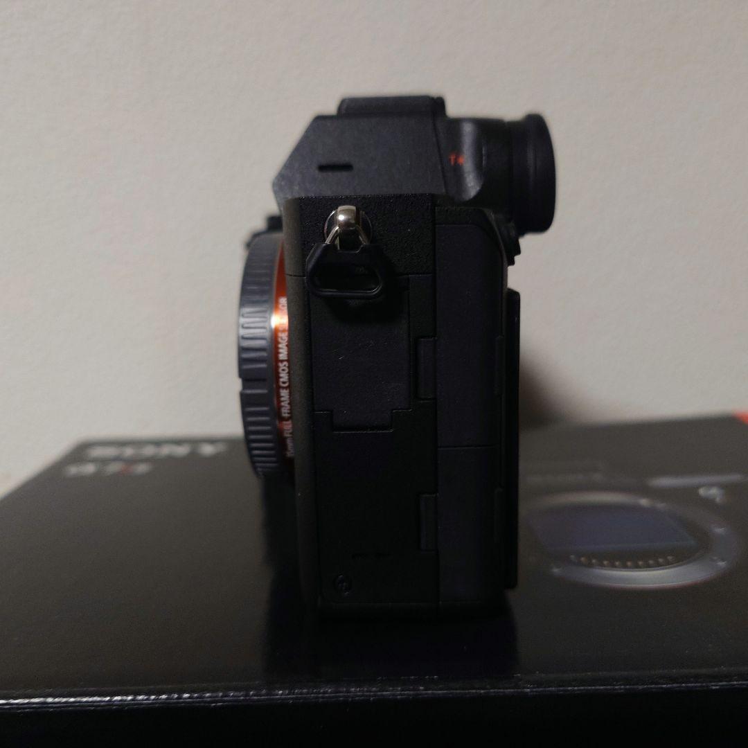 SONY α7riv デジタル一眼レフ 本体と付属品