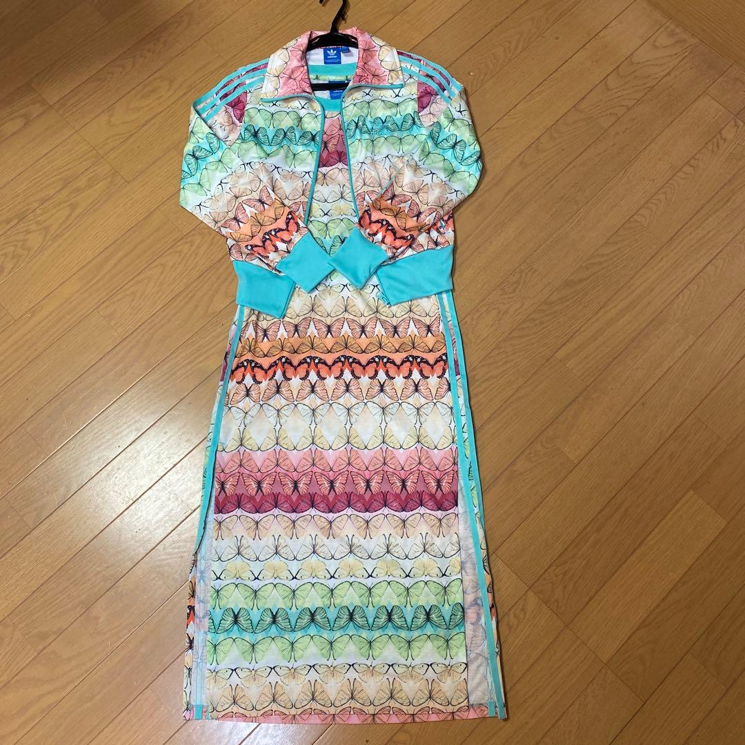 ♡adidas オリジナルス♡バタフライ柄 セットアップ Sサイズ♡