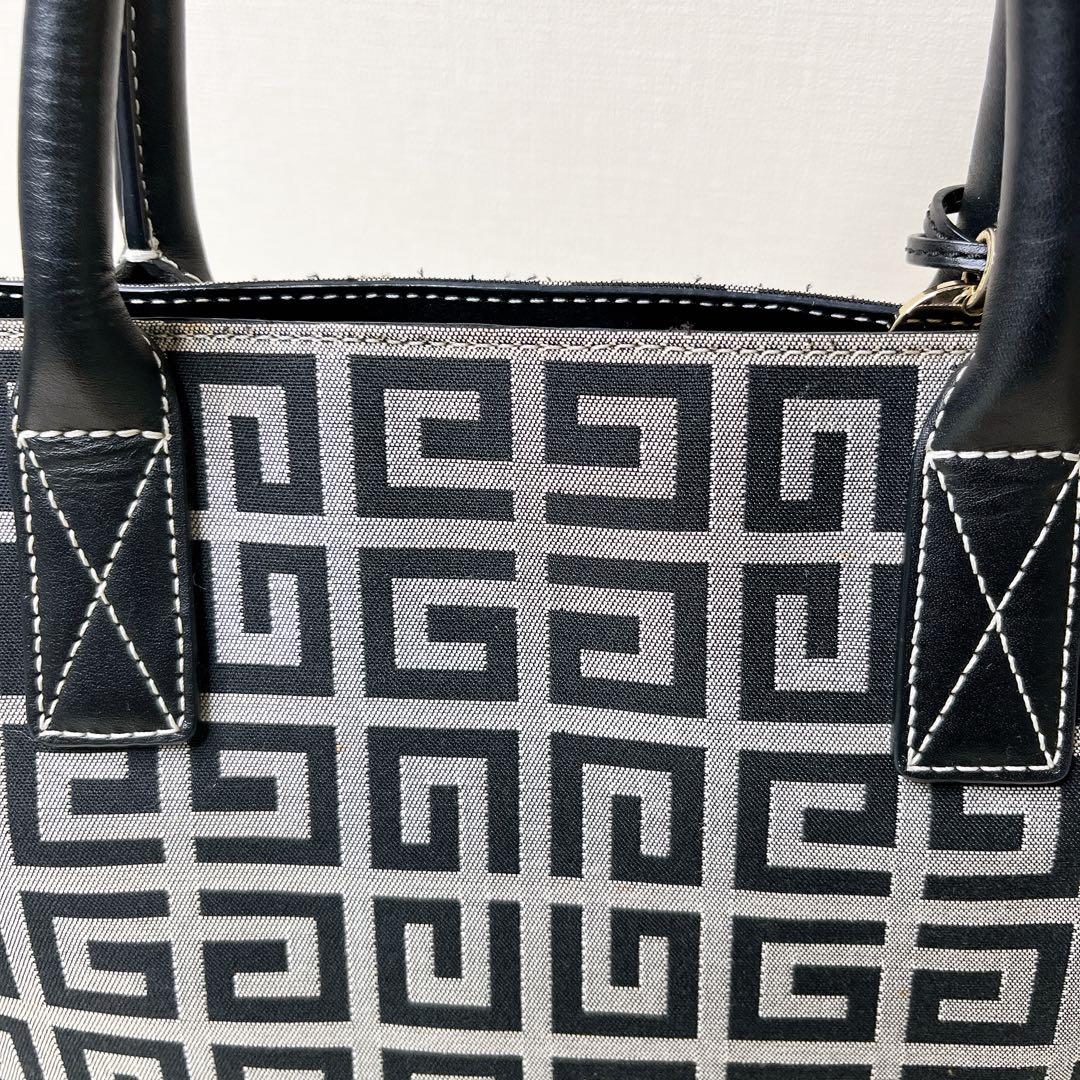 GIVENCHY ジバンシー ハンドバッグ