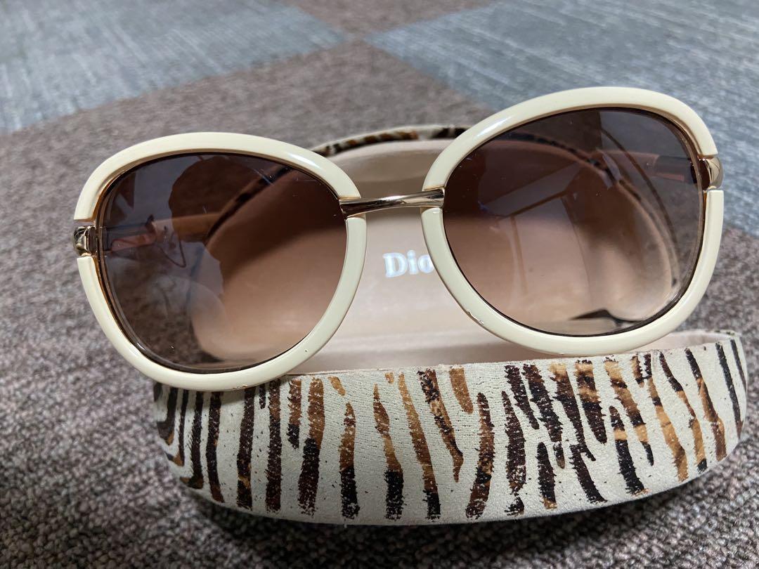 【Dior サングラス 】ブラウン　ケース付き Christian Dior サングラス ブラウン ケース付き - メルカリ