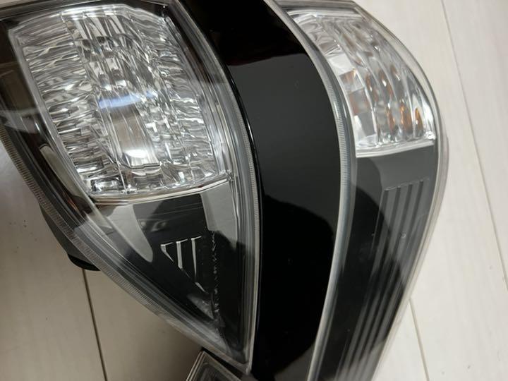 高品質大得価 20ヴェルファイア 前期 純正 テールランプ sE5UX-m48960225999 大人気100%新品