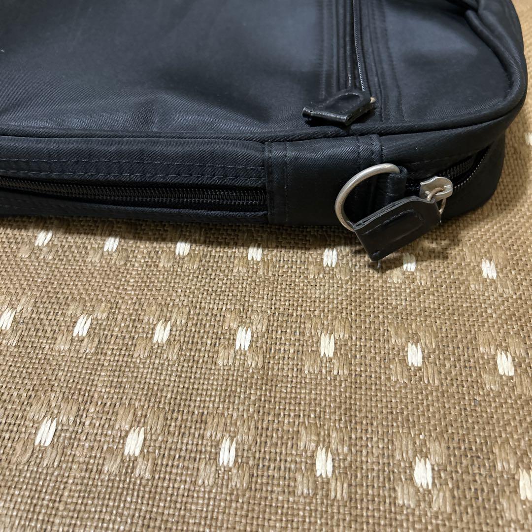 PRADA ビジネスバッグ　肩紐無し