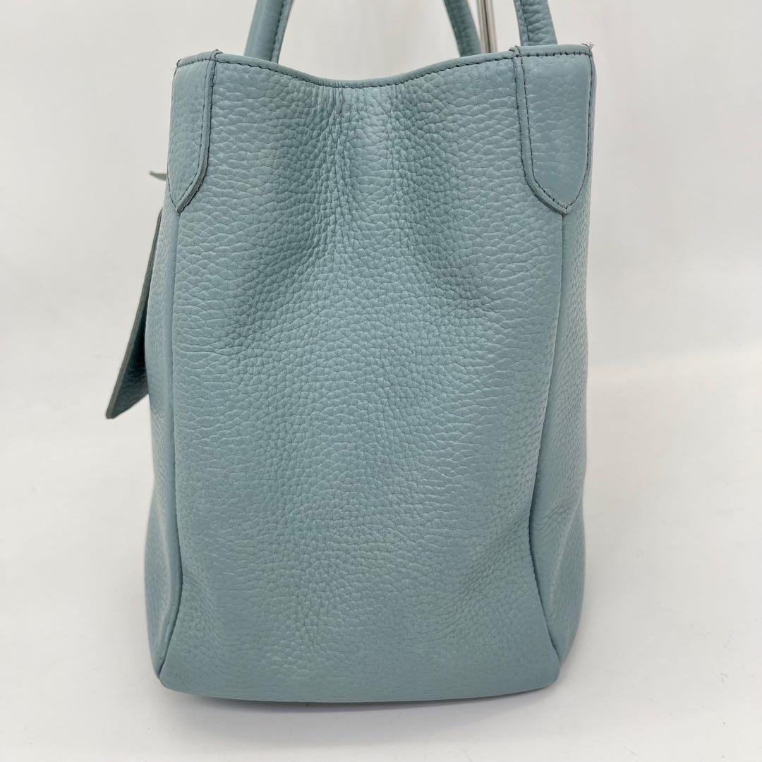 A.D.M.J. トートバッグ 肩掛け ゴールド金具 ロゴ入り ネームタグ付き A.D.M.J. トートバッグ 肩掛け ゴールド金具 ロゴ入り