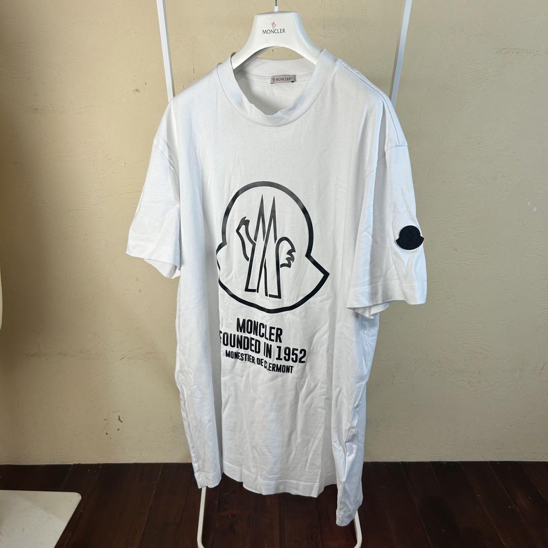 24年　Moncler Tシャツ L モンクレール ワッペン　白 破格最安値】MONCLER モンクレール 半袖Tシャツ ラバーワッペン 白 L