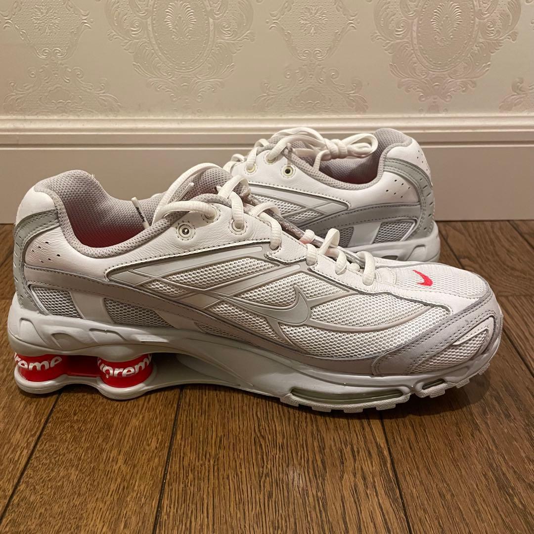 Supreme × Nike Shox Ride 2 White/Grey