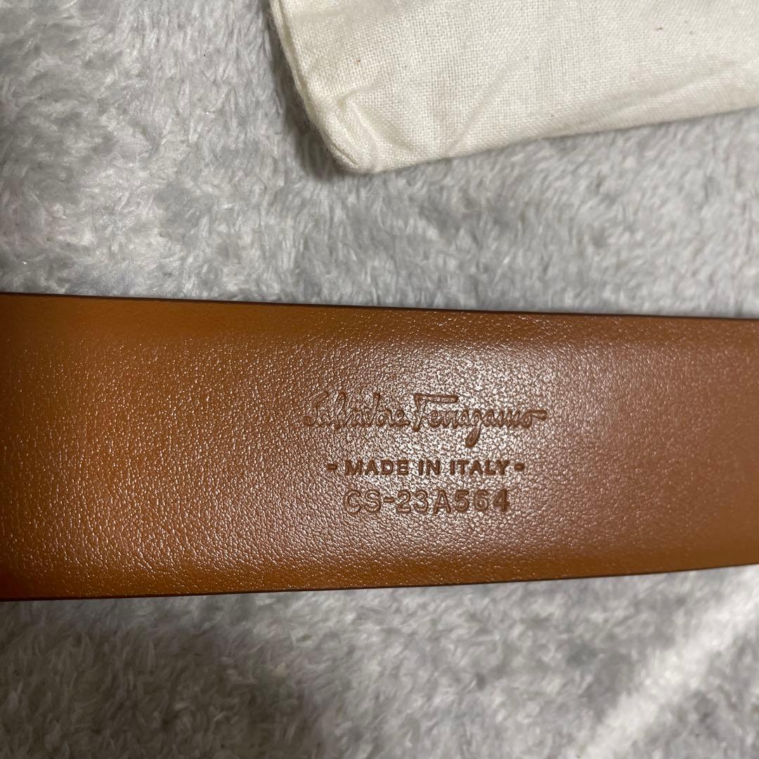 フェラガモ　ベルト　グラデーション　レディース