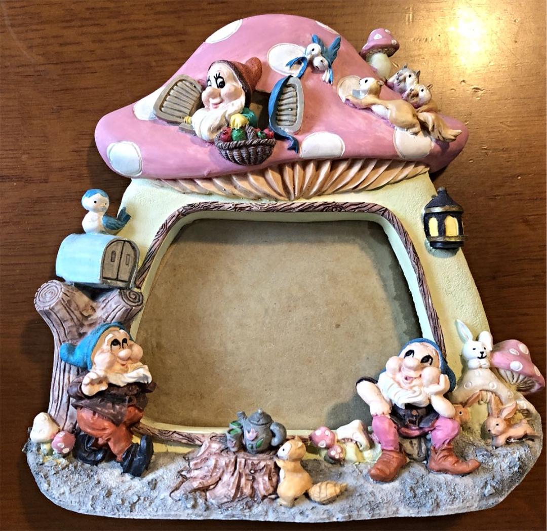 ディズニー 七人のこびと 写真たて フォトフレーム メルカリ