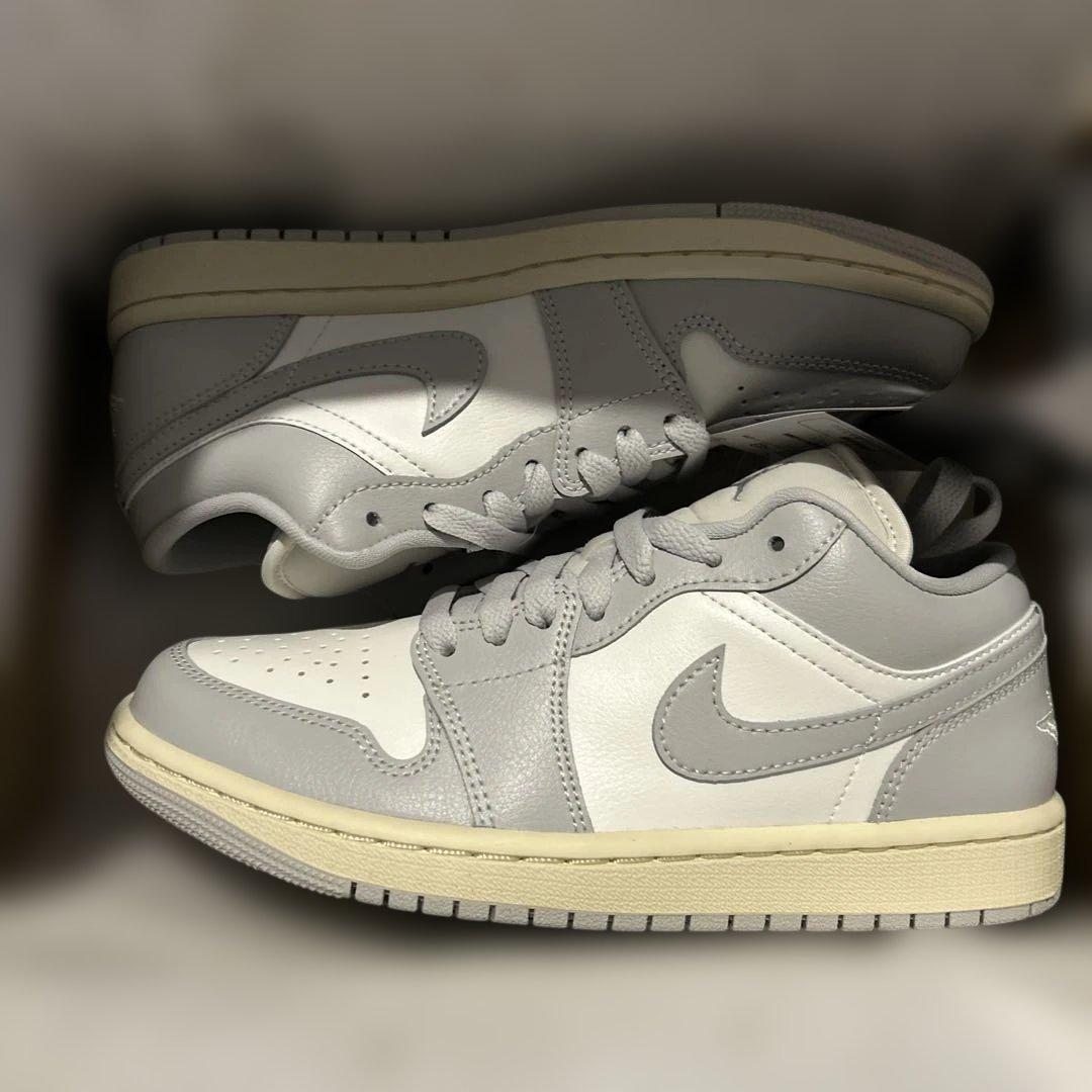 Nike Air Jordan 1 Low グレー/ホワイト ナイキ 23.5 Nike Air Jordan 1 Low グレー/ホワイト ナイキ 23.5