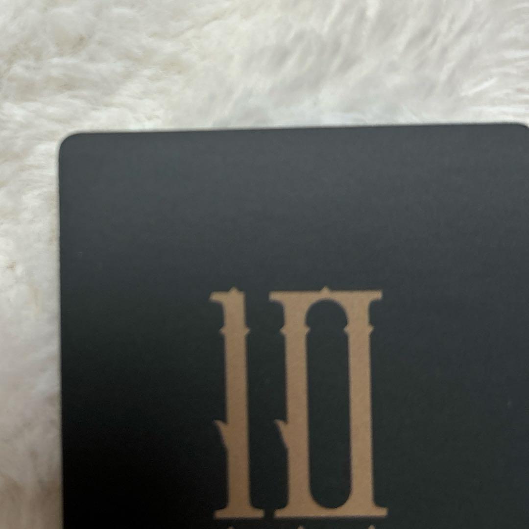 ✟