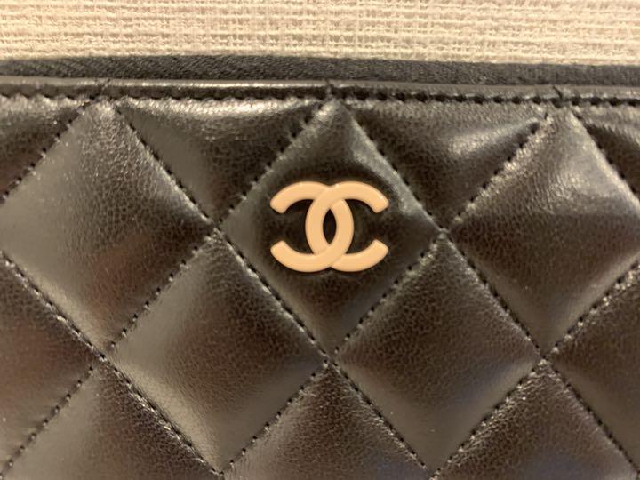 CHANEL キルティング 長財布（程よいボリューム感のキルティング