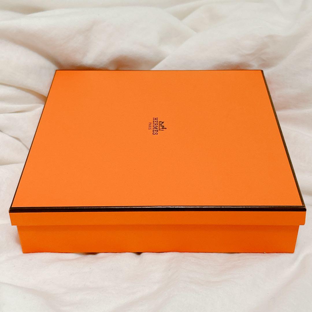 セール中【新品未使用】HERMES エルメス イヤーズギフト2023 【非売品】