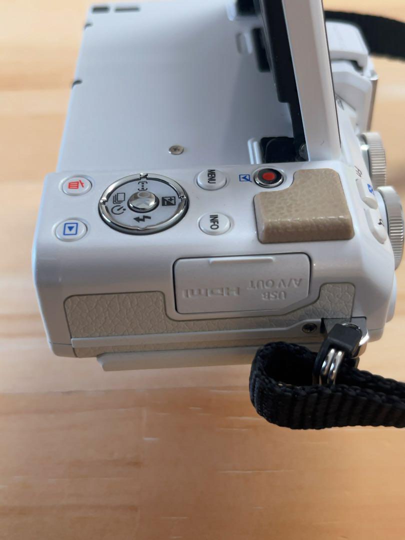 OLYMPUS PEN Lite E-PL7 ホワイト