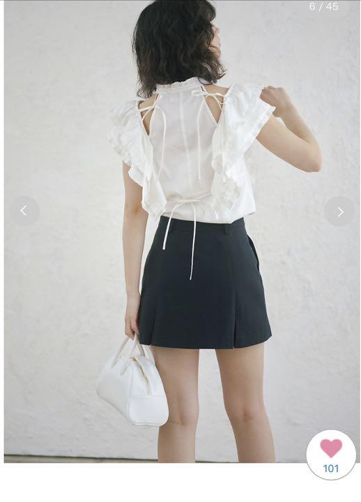 SNIDEL - ショースキンフリルブラウス　ブラック SNIDEL（スナイデル）の「ショースキンフリルブラウス（シャツ
