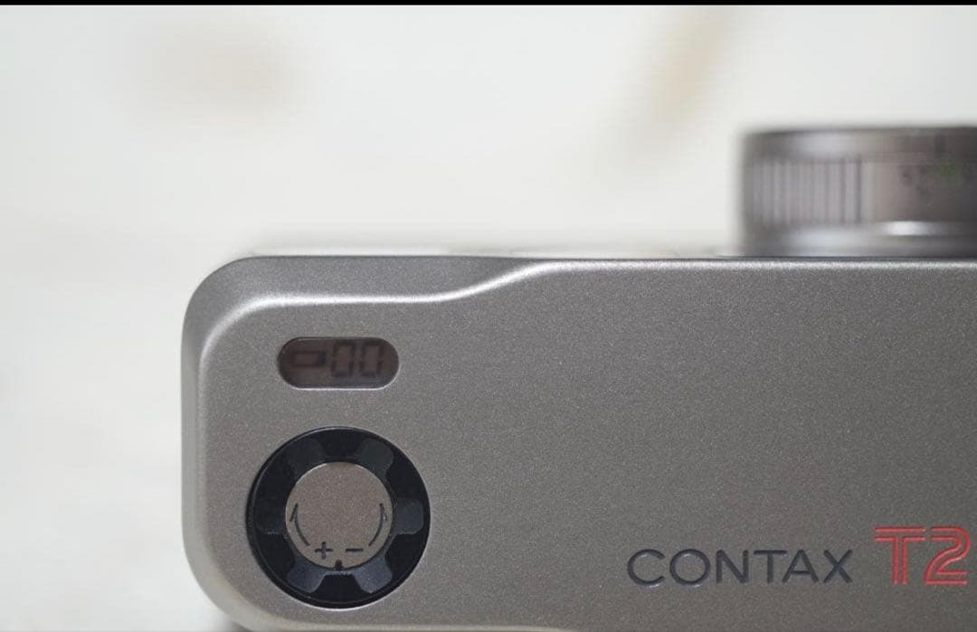 CONTAX T2 シルバー レンジファインダーカメラ - メルカリ