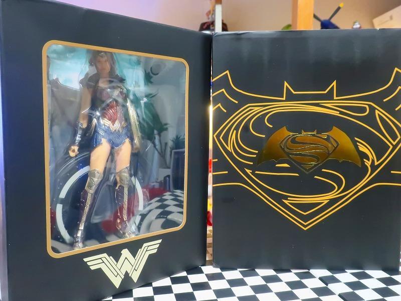 ワンダーウーマン フィギュア 1/10 IRON STUDIOS