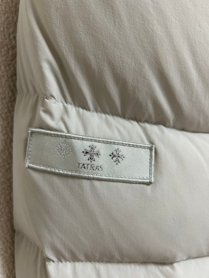 極美品！タトラス ダウンジャケット グレー 02 極美品