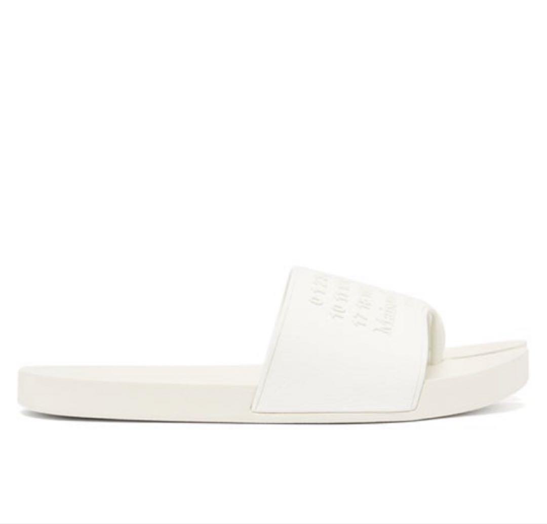 新品未使用　Maison Margiela ホワイトトングサンダル 新品未使用 Maison Margiela ホワイトトングサンダル - メルカリ
