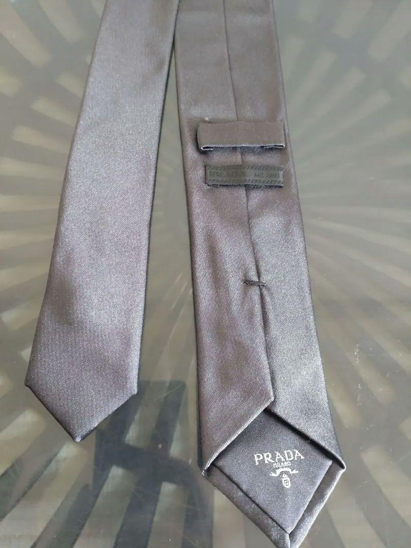 PRADA ダークグレーネクタイ