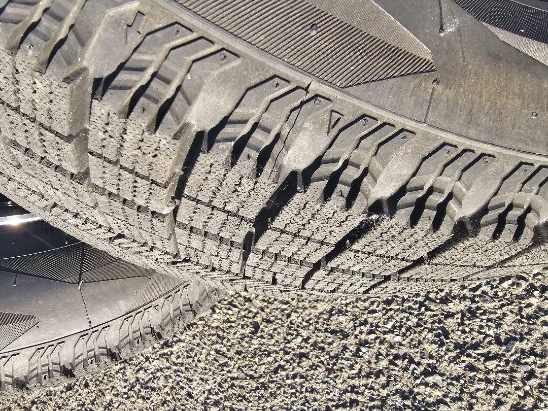 送料込 215/65R16 ナンカンスタッドレスタイヤホイール4本セット