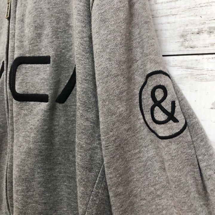 ※専用です。RVCA ルーカ 刺繍ロゴ フルジップ パーカー バッグロゴ M