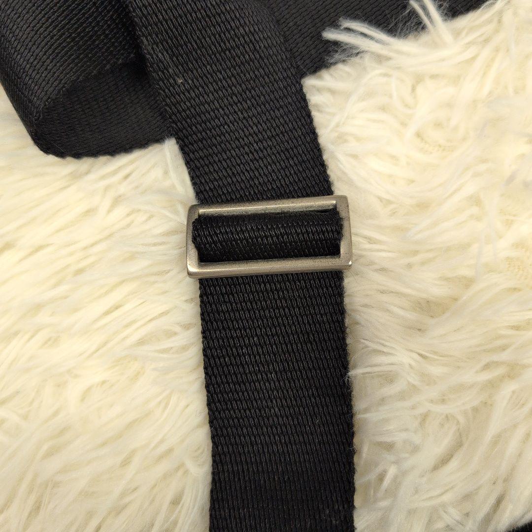 PRADA プラダ ショルダーバッグ 三角ロゴ 黒 斜め掛け クロスボディ